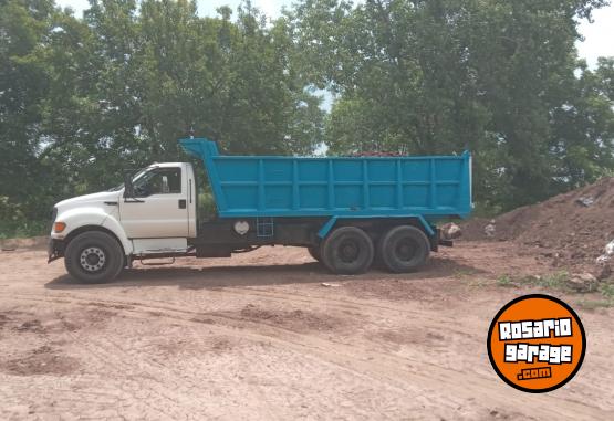 Camiones y Gr�as - Ford 14.000 - En Venta