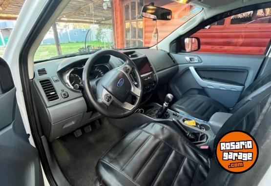 Camionetas - Ford Ranger XLT 2015 Diesel 106000Km - En Venta