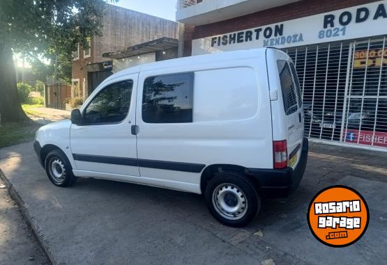 Utilitarios - Citroen BERLINGO FURGON CON ASIEN 2016 Diesel 190000Km - En Venta
