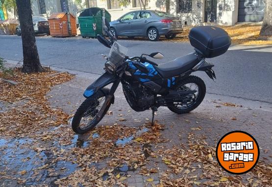 Motos - Hero Xplulse 200 2023 Nafta 4000Km - En Venta