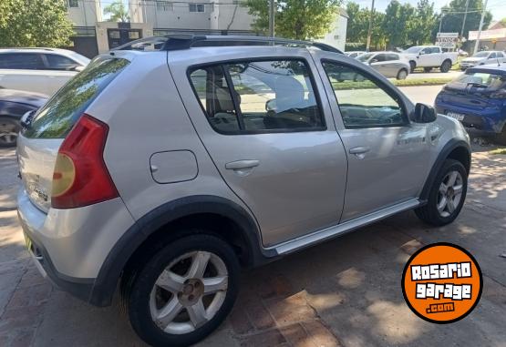 Autos - Renault SANDERO 1.6 16V STEPWAY 2010 Nafta 200000Km - En Venta
