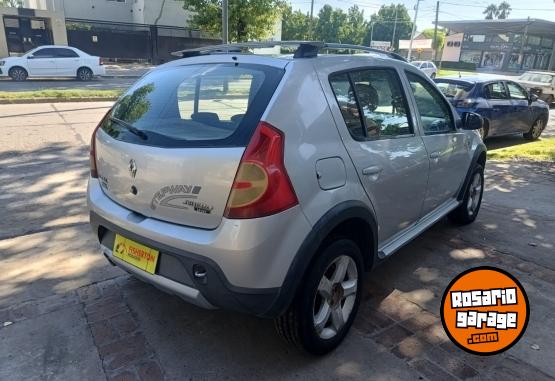 Autos - Renault SANDERO 1.6 16V STEPWAY 2010 Nafta 200000Km - En Venta