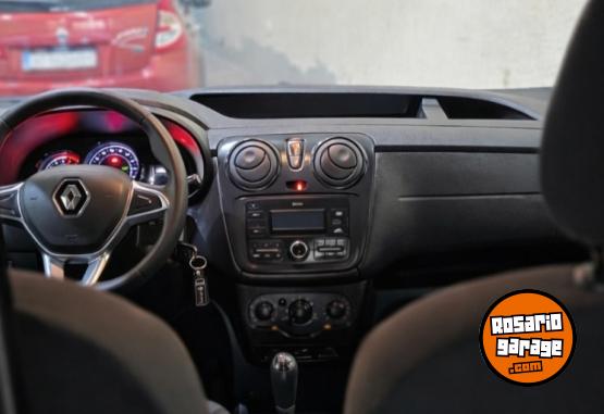 Utilitarios - Renault Kangoo 2021 Nafta 130000Km - En Venta