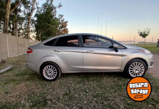 Autos - Ford Fiesta Kinetic SE Plus Se 2016 Nafta 169000Km - En Venta