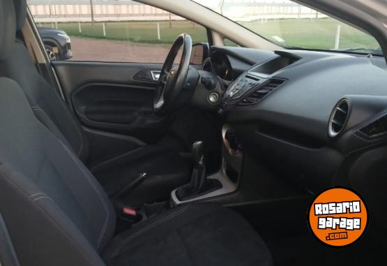 Autos - Ford Fiesta Kinetic SE Plus Se 2016 Nafta 169000Km - En Venta