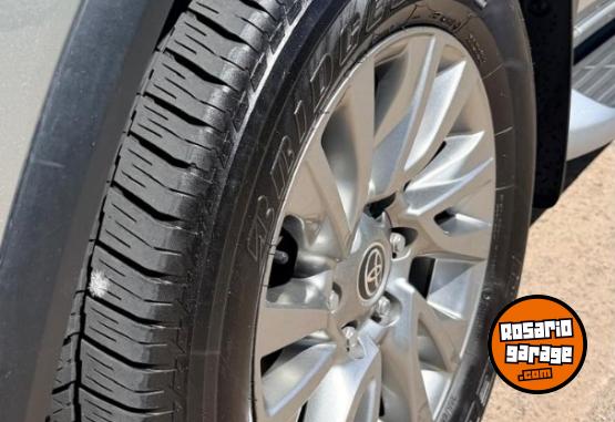 Camionetas - Toyota SW4 SRX 2023 Nafta 48600Km - En Venta