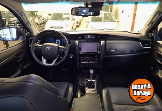 Camionetas - Toyota SW4 SRX 2023 Diesel 49600Km - En Venta
