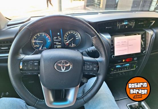 Camionetas - Toyota SW4 SRX 2023 Diesel 49600Km - En Venta