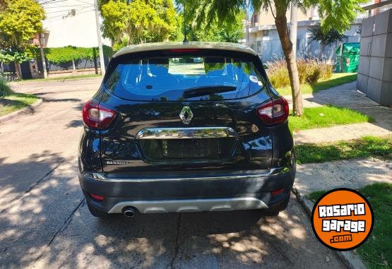 Autos - Renault Captur intense 2016 Nafta 184000Km - En Venta