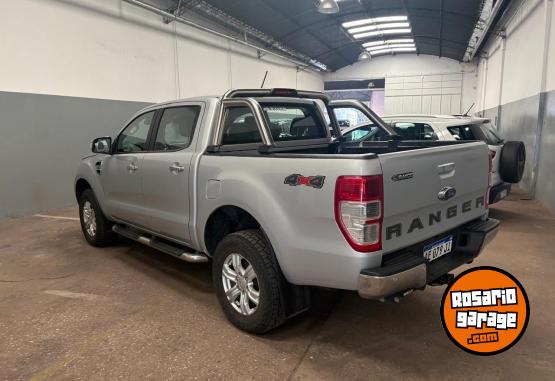 Camionetas - Ford Ranger XLT 3.2 4X4 2019 Diesel 90000Km - En Venta