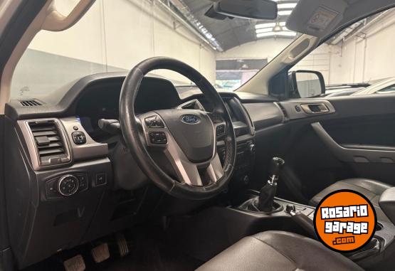 Camionetas - Ford Ranger XLT 3.2 4X4 2019 Diesel 90000Km - En Venta