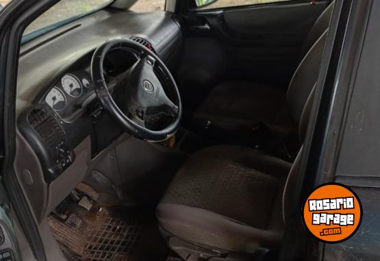 Utilitarios - Chevrolet Chevrolet Zafira 2008 2008 Diesel 200000Km - En Venta