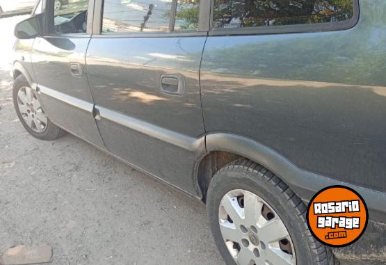 Utilitarios - Chevrolet Chevrolet Zafira 2008 2008 Diesel 200000Km - En Venta
