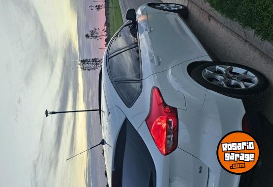 Autos - Ford Focus 3 Se plus 2015 Nafta 110000Km - En Venta