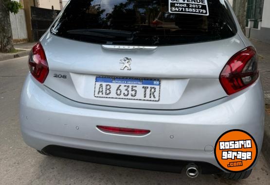 Autos - Peugeot 208 allure 2017 Nafta 110000Km - En Venta