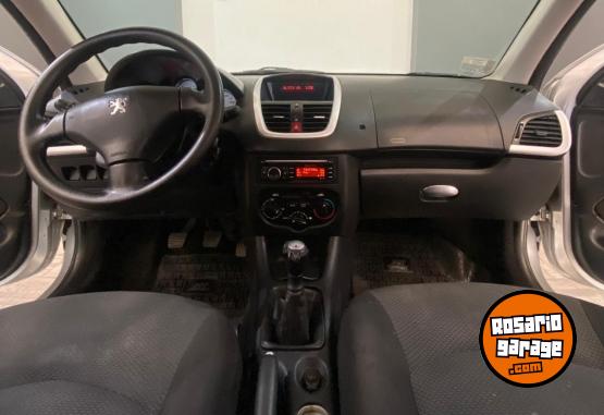 Autos - Peugeot 207 Compact Allure 1.4 2013 Nafta 103600Km - En Venta