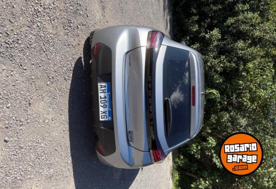 Autos - Peugeot Allure pack T200 2025 Nafta 9800Km - En Venta