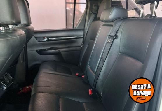 Autos - Toyota Toyota Hillux SRX 4X4 2020 Diesel 130000Km - En Venta