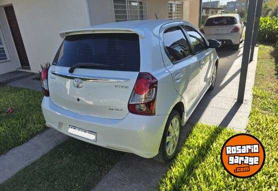 Autos - Toyota Etios 2018 Nafta 80000Km - En Venta