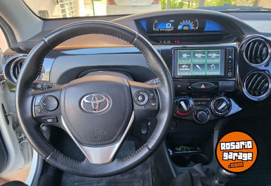 Autos - Toyota Etios 2018 Nafta 80000Km - En Venta