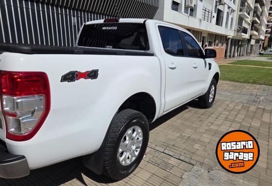 Camionetas - Ford Ranger 4x4 2023 Diesel 30000Km - En Venta