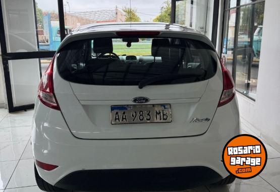 Autos - Ford Fiesta SE 2017 Nafta 180000Km - En Venta