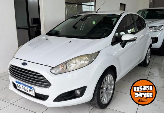 Autos - Ford Fiesta SE 2017 Nafta 180000Km - En Venta