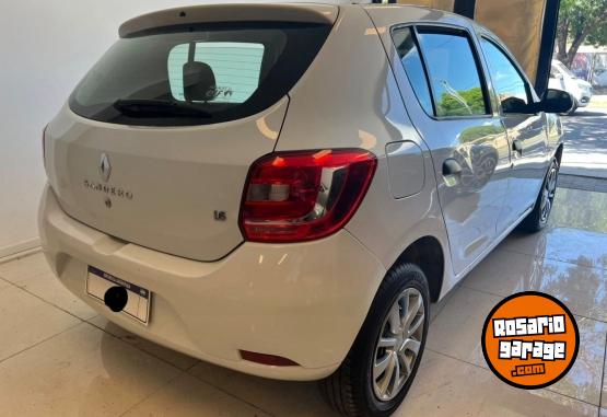 Autos - Renault Sandero Authentique 2017 Nafta 97000Km - En Venta