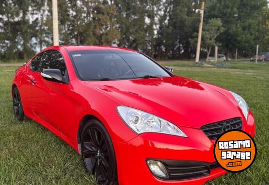 Autos - Hyundai Genesis 2011 Nafta 123000Km - En Venta