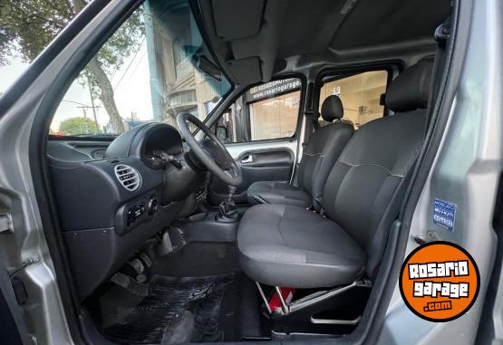 Utilitarios - Renault Kangoo Sportway 2017 GNC 110000Km - En Venta
