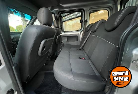 Utilitarios - Renault Kangoo Sportway 2017 GNC 110000Km - En Venta