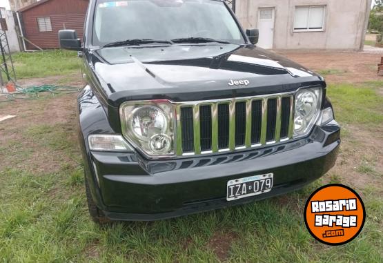 Camionetas - Chrysler Jeep Cherokee Limited 2010 Nafta 143000Km - En Venta