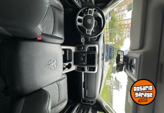 Camionetas - RAM 1500 2023 Nafta 53000Km - En Venta