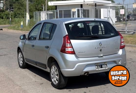 Autos - Renault Sandero 2011 Nafta 130000Km - En Venta