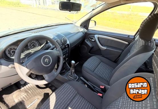 Autos - Renault Sandero 2011 Nafta 130000Km - En Venta