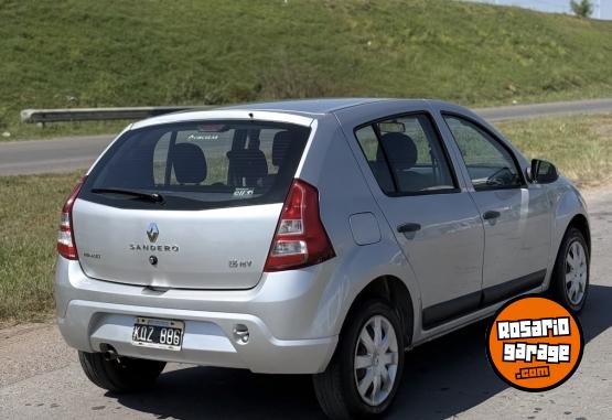 Autos - Renault Sandero 2011 Nafta 130000Km - En Venta