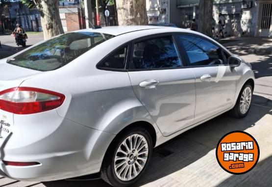 Autos - Ford Fiesta Se Plus 1.6 4P 2017 Nafta 122000Km - En Venta