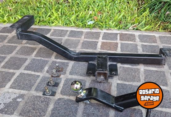 Accesorios para Autos - Vendo enganche para Suran - En Venta