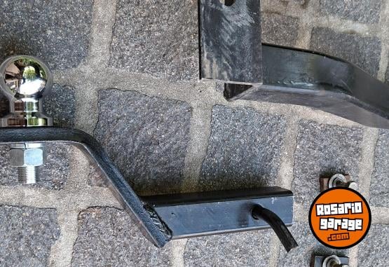 Accesorios para Autos - Vendo enganche para Suran - En Venta