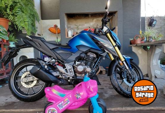 Motos - Honda Cb 300 2025 Nafta 8000Km - En Venta