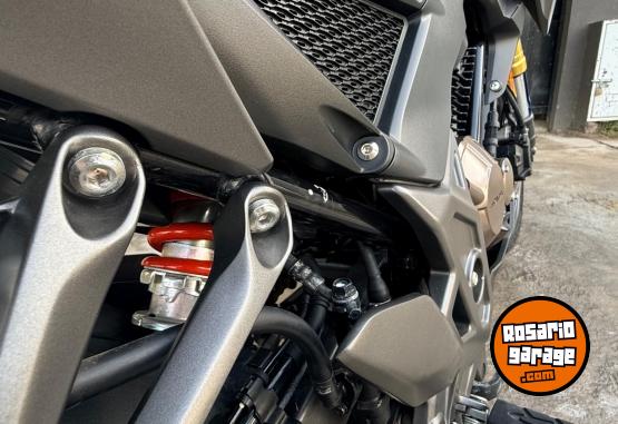 Motos - Honda Cb300 2024 Nafta 1800Km - En Venta