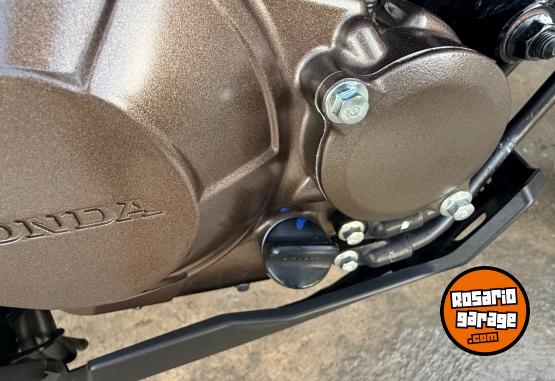 Motos - Honda Cb300 2024 Nafta 1800Km - En Venta
