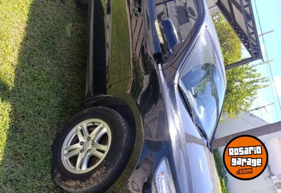 Camionetas - Hyundai GLS 2.4N 2WD 7 ASIENTOS 2011 Nafta 163000Km - En Venta