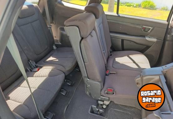 Camionetas - Hyundai GLS 2.4N 2WD 7 ASIENTOS 2011 Nafta 163000Km - En Venta