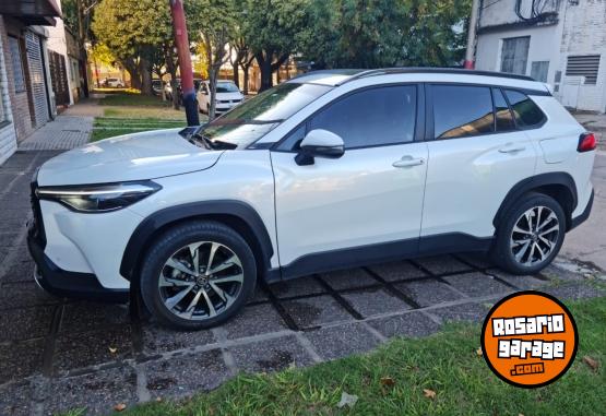 Autos - Toyota COROLLA CROSS 2022 Nafta 72000Km - En Venta