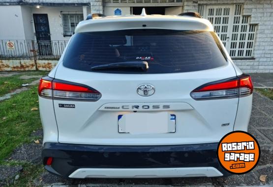 Autos - Toyota COROLLA CROSS 2022 Nafta 72000Km - En Venta
