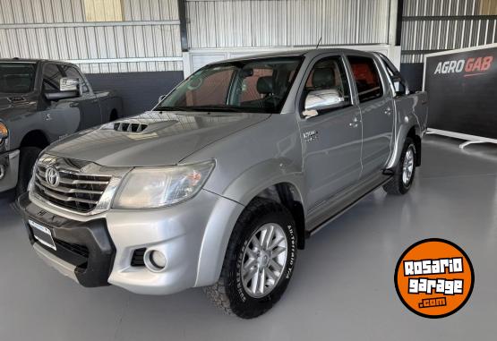 Camionetas - Toyota Hilux SRV 2014 Diesel 230000Km - En Venta
