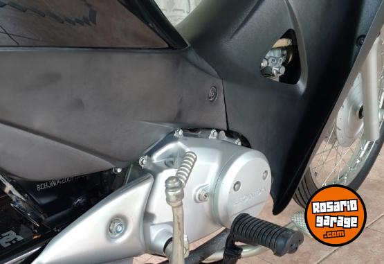 Motos - Honda Biz 2013 Nafta 7200Km - En Venta