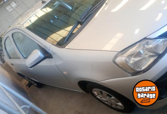 Autos - Toyota Etios 2023 Nafta 51000Km - En Venta