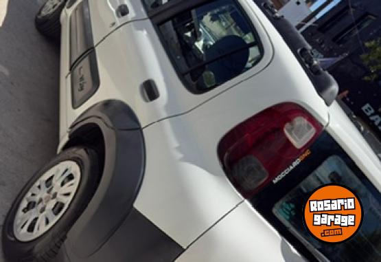 Autos - Fiat Uno 2011 GNC 115000Km - En Venta